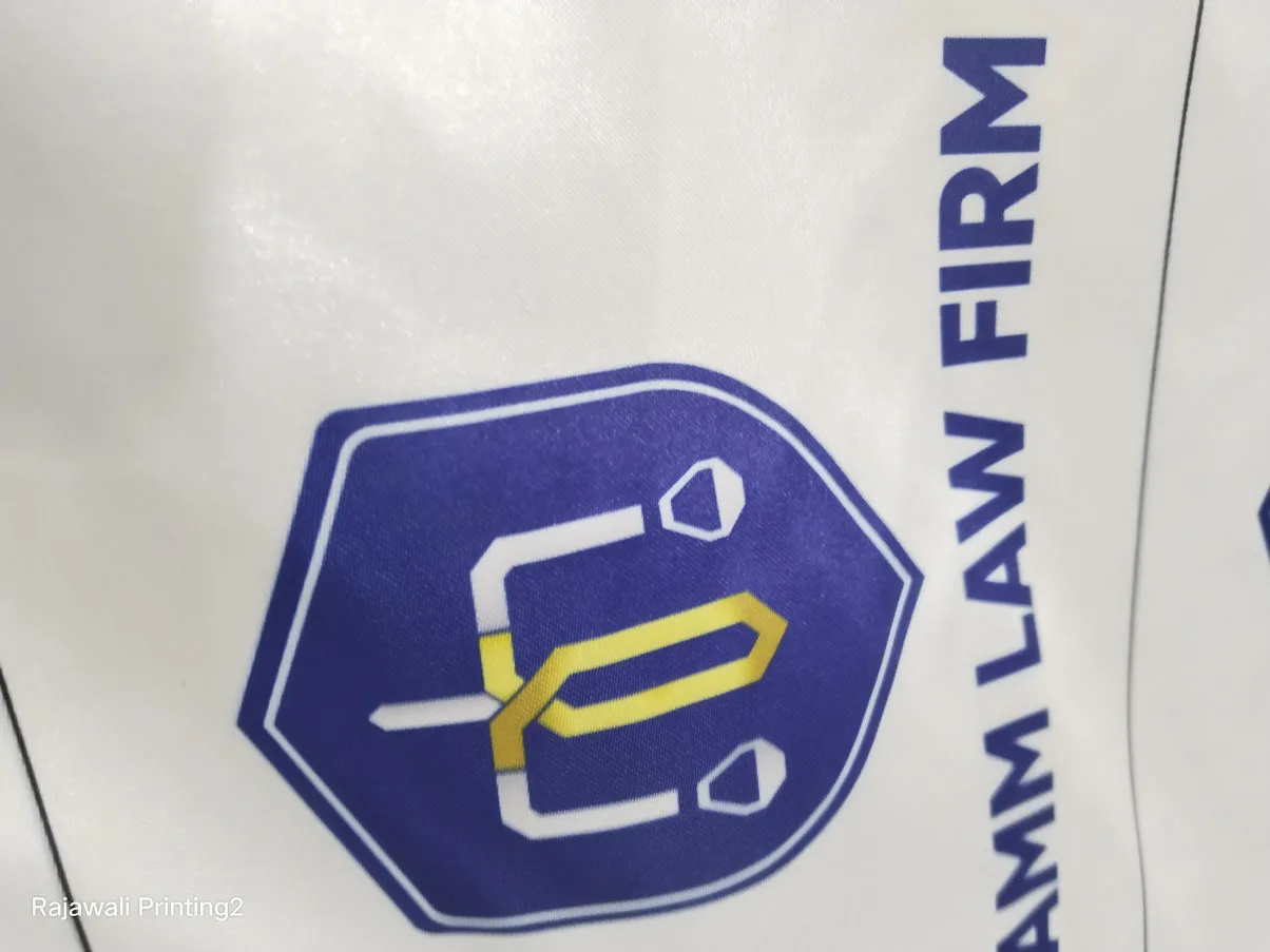 Bendera Satin